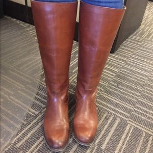 Melissa button back zip wide calf